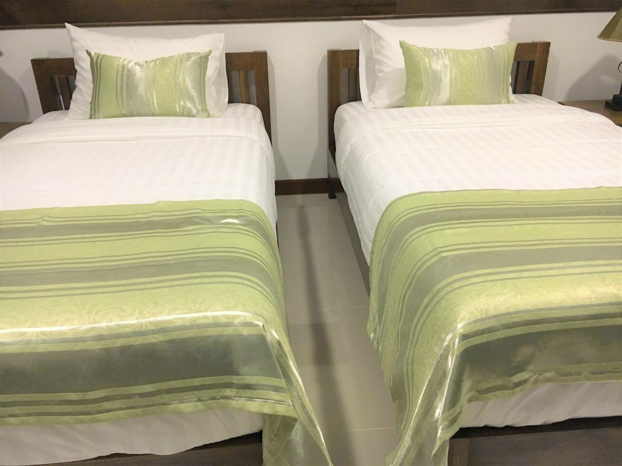 Radateeree Resort Chiang Mai Bagian luar foto